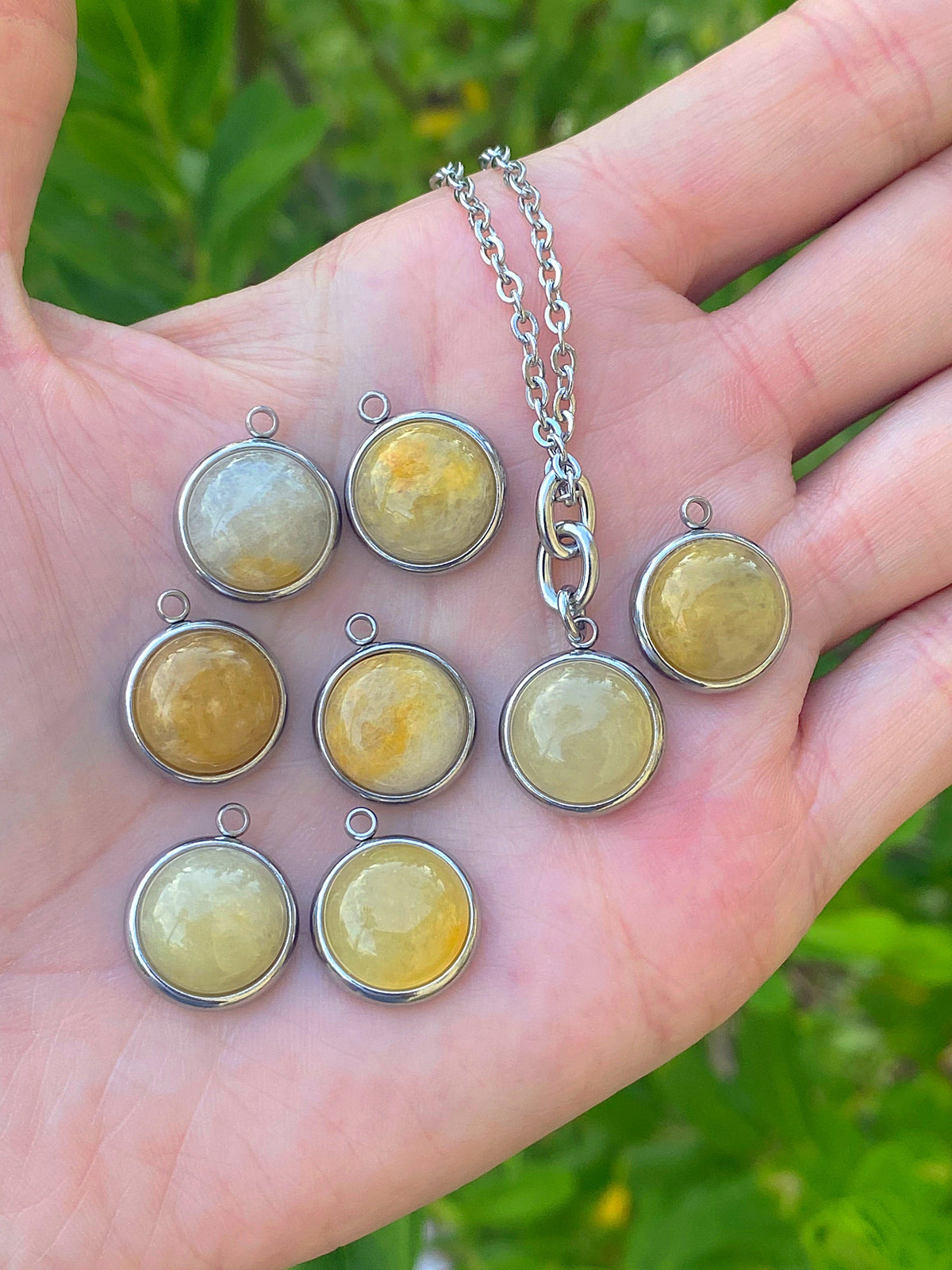 STONE CHARM NECKLACE - Fabs things