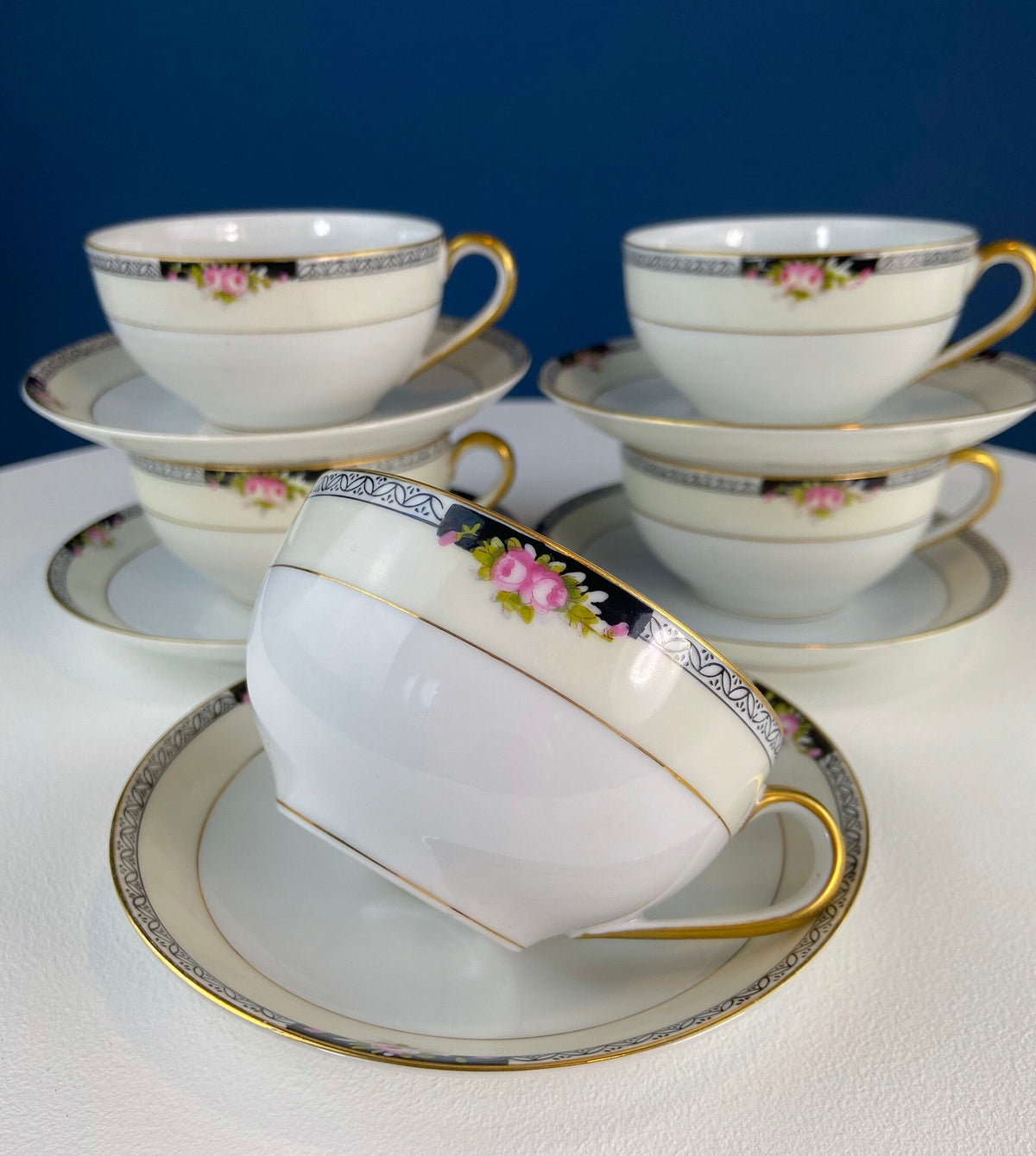 Classic Noritake Vintage Dinnerware. Beechmont Pattern. Small Rose Clusters with Black. Minimal Dining and Serving Set. Wedding Registry. - Fabs things