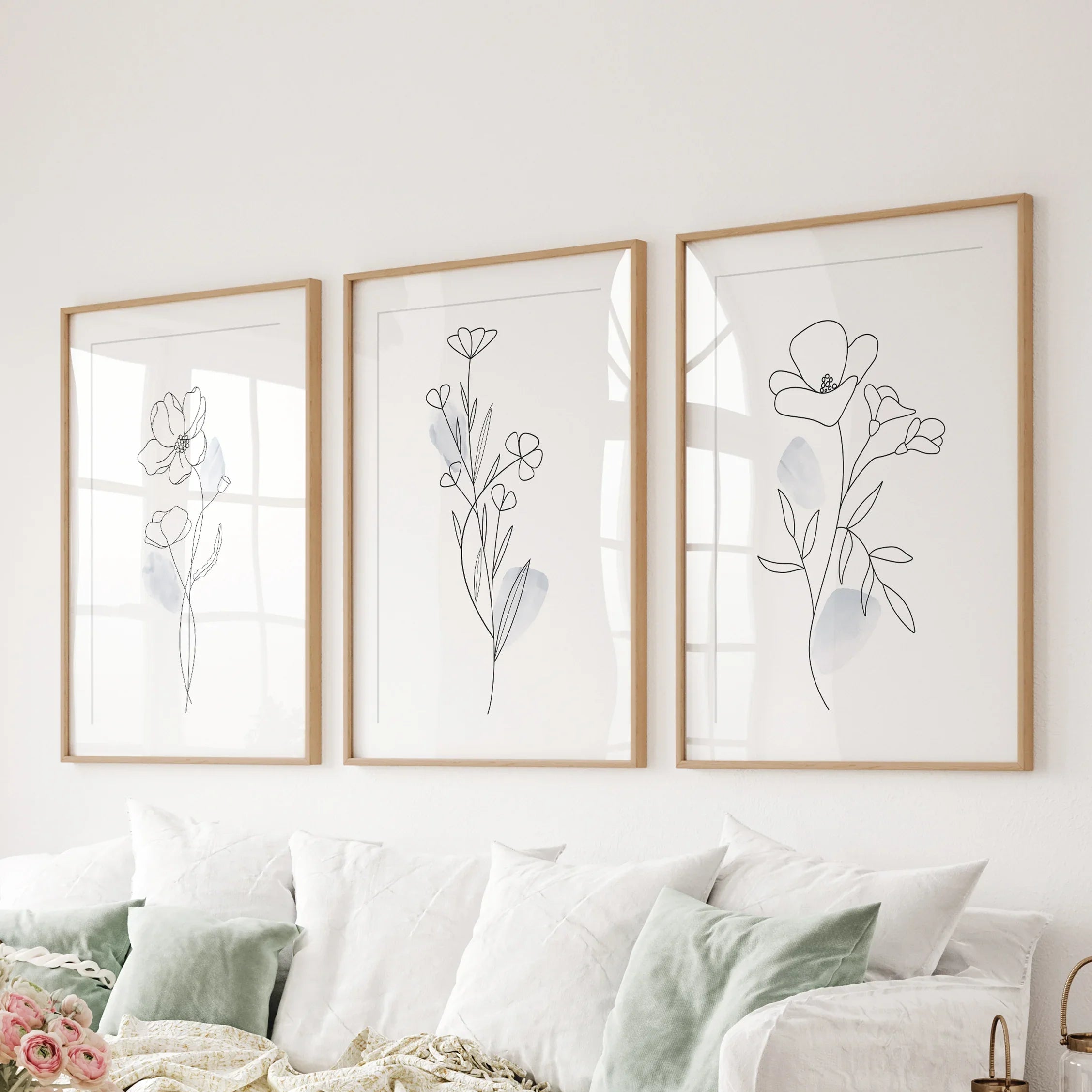 Black and White Botanical Prints. Modern Minimalist Line Art