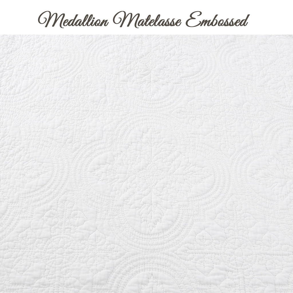 Serenity White Victorian Scalloped Medallion Floral Pure Solid Cotton Reversible Quilt Bedding Set - Fabs things