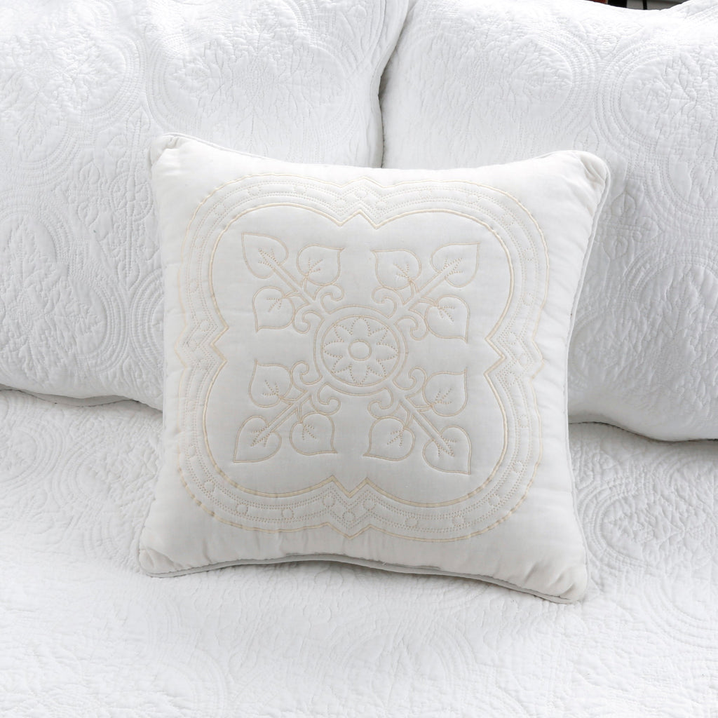 Serenity White Victorian Scalloped Medallion Floral Pure Solid Cotton Reversible Quilt Bedding Set - Fabs things