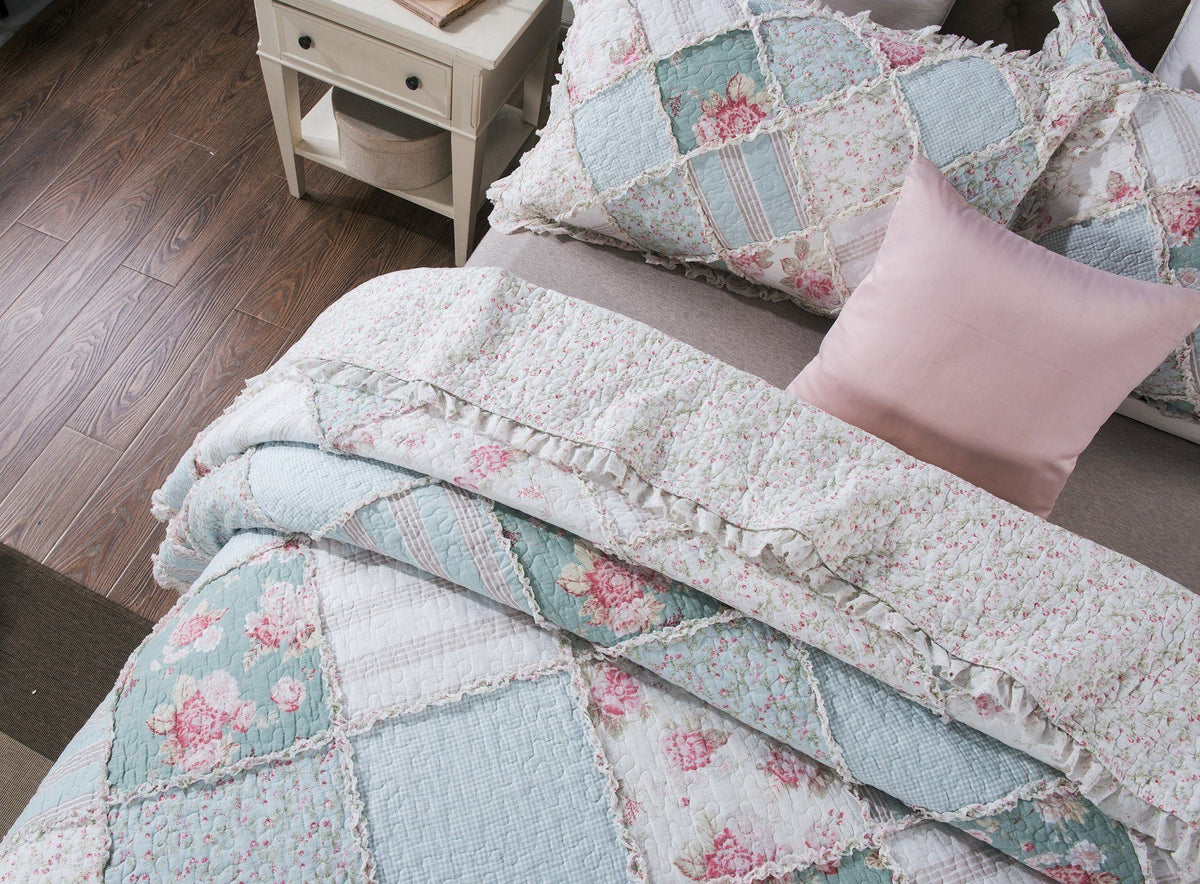 DaDa Bedding Hint of Mint Pastel Cotton Patchwork Quilt Set - Fabs things