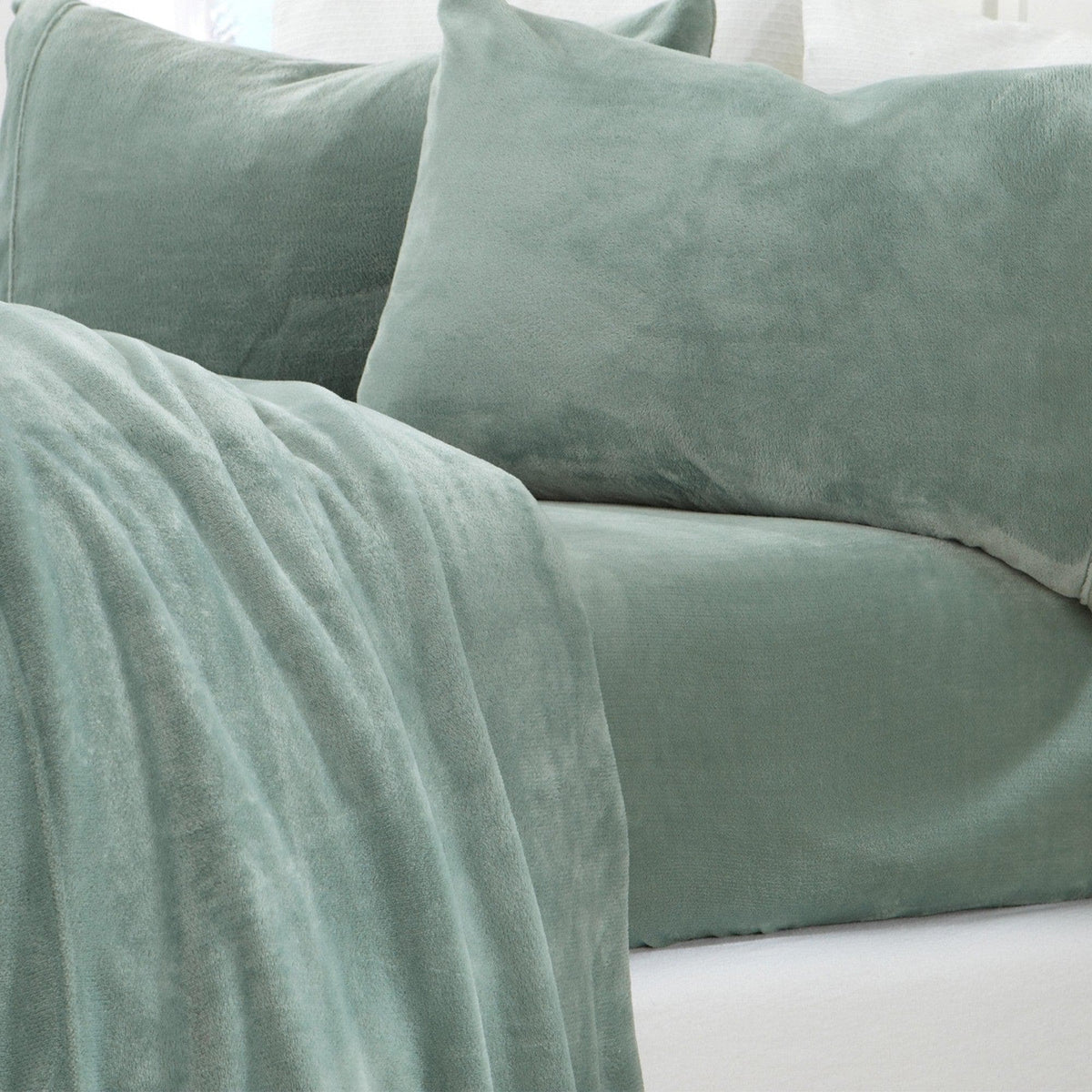 Solid Plush Sheet - Velvet Luxe Collection - Fabs things