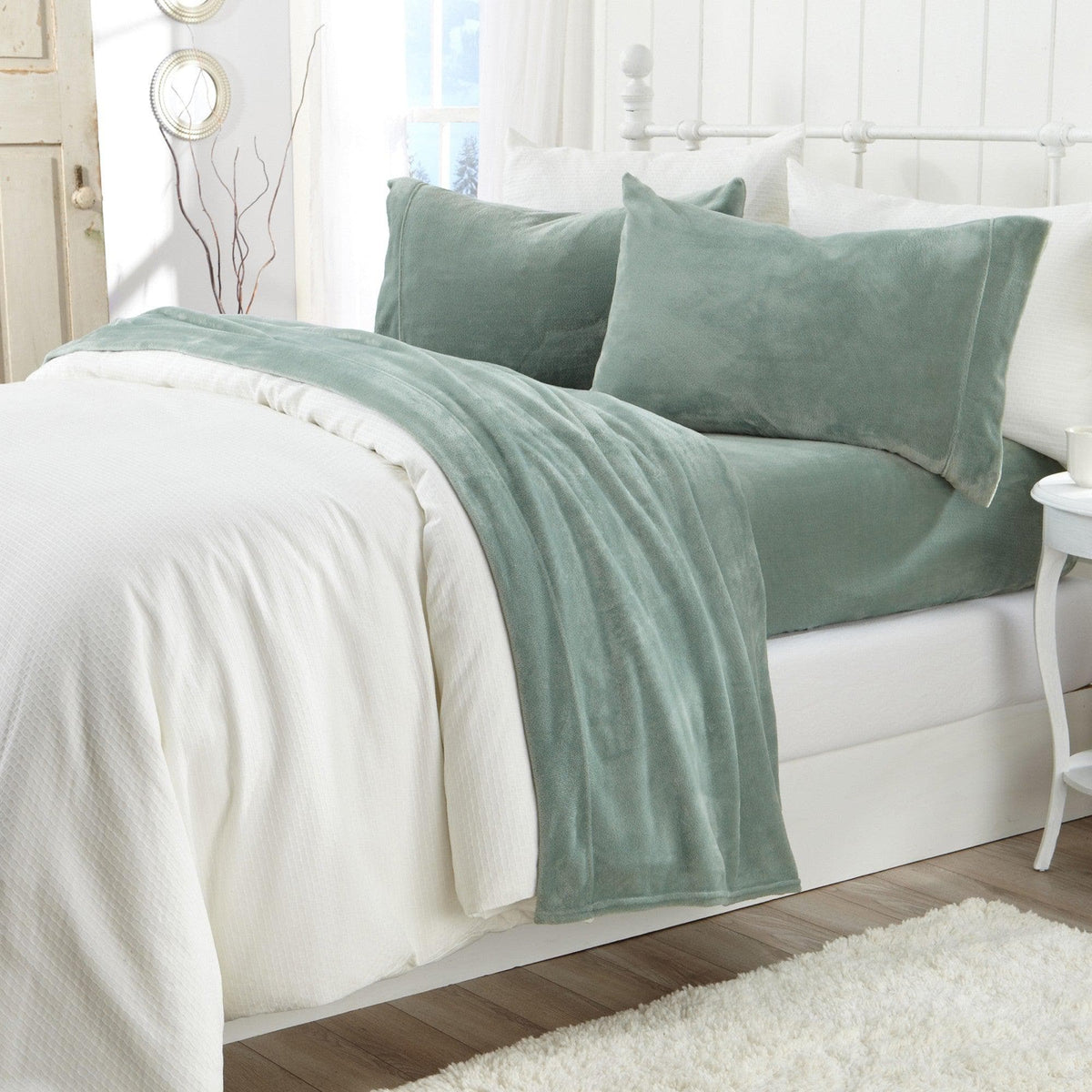 Solid Plush Sheet - Velvet Luxe Collection - Fabs things