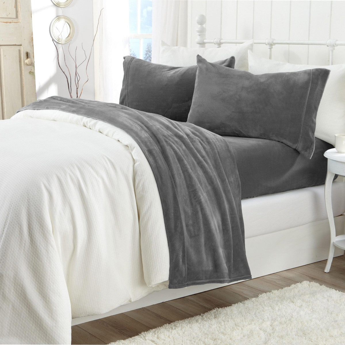 Solid Plush Sheet - Velvet Luxe Collection - Fabs things
