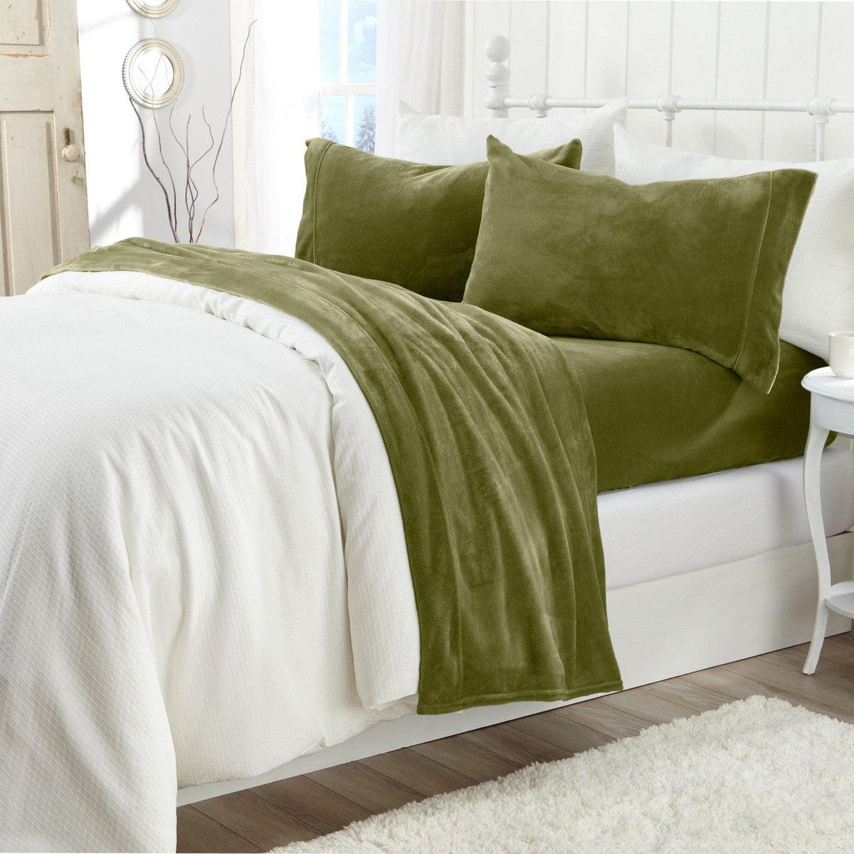 Solid Plush Sheet - Velvet Luxe Collection - Fabs things