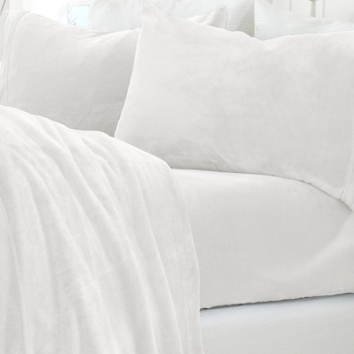 Solid Plush Sheet - Velvet Luxe Collection - Fabs things