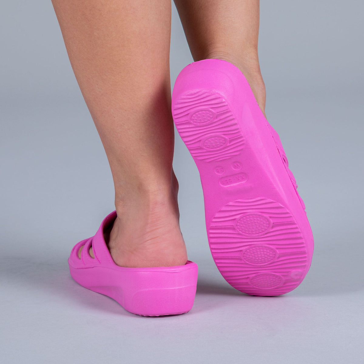 Pawsitively Classic Slide Sandals - Fabs things