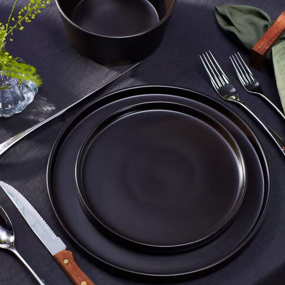 16-Piece Stoneware Dinnerware Set in Matte Black - Service for 4 - Fabs things
