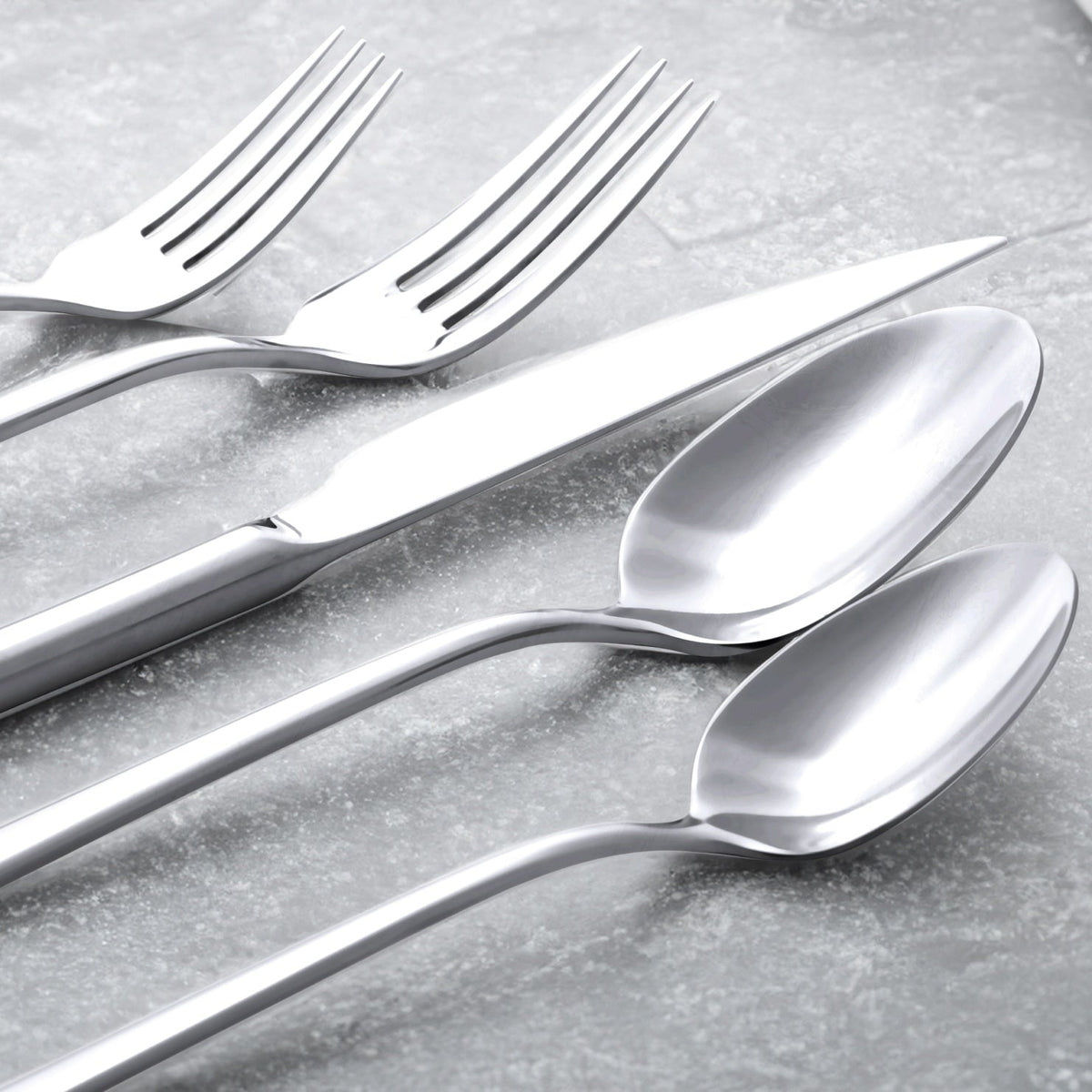 Emilia Mirror 20-Piece Flatware Set - Fabs things