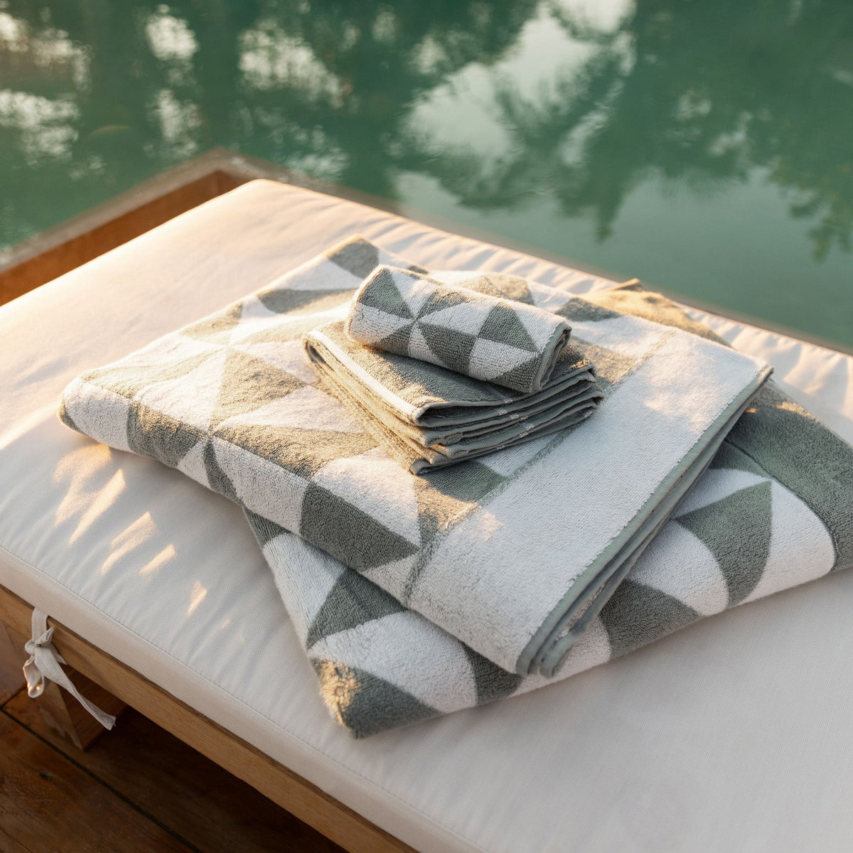 Umbra Australian Cotton Towels - Fabs things