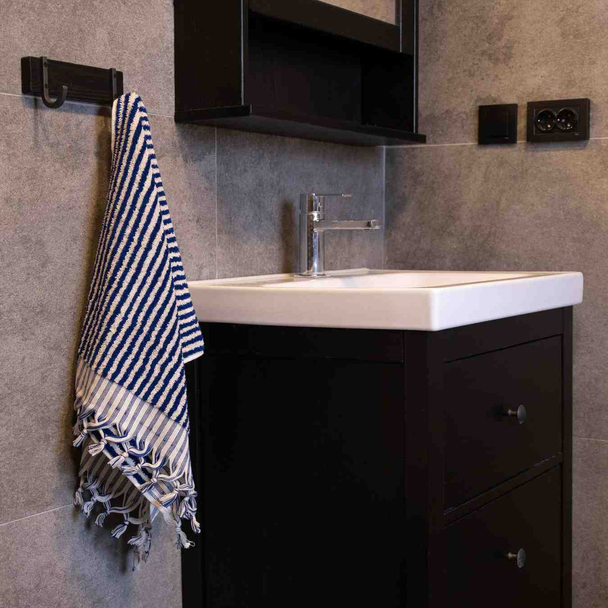 Striped Hand Towel - Fabs things