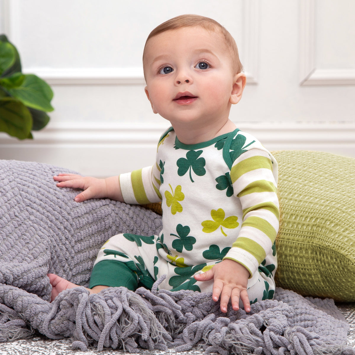Baby's St. Patty's Shamrocks & Clovers Cotton Romper - Fabs things